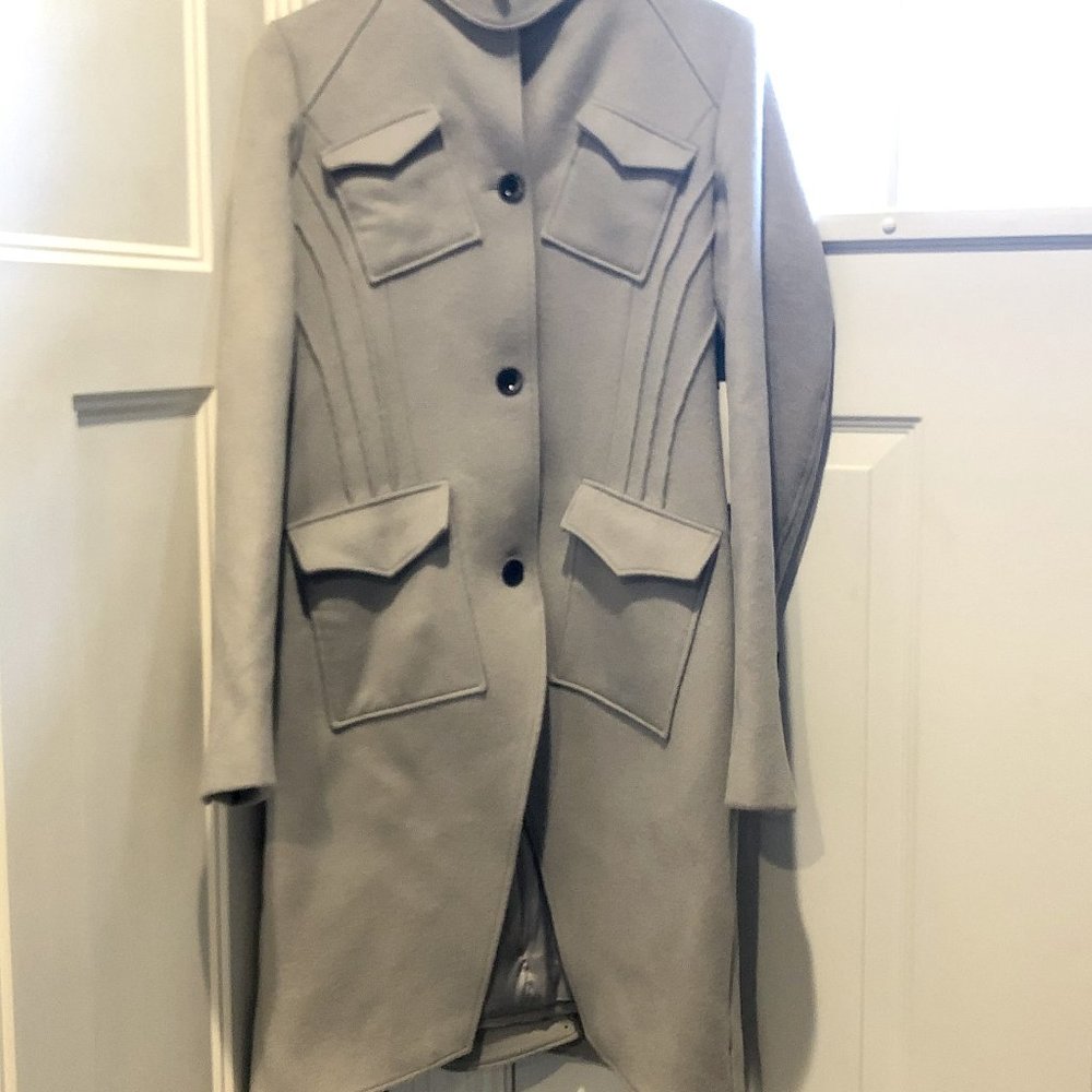 SALE-Off the RUNWAY- THAKOON -Very RARE, Chic, Flattering Coat, Sz 8, GREY Wool - Picture 4 of 12